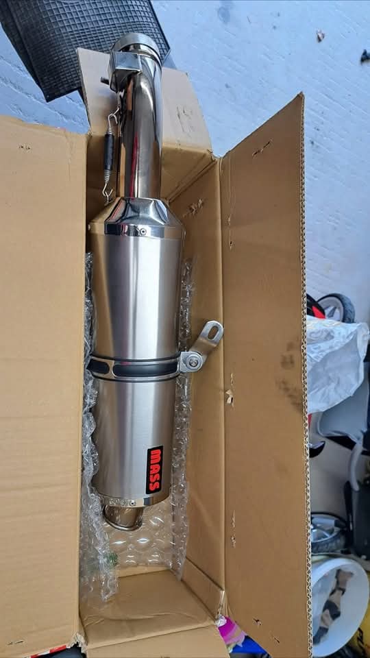 Slightly Used MASS Oval Satin Inox Exhaust for BMW R1200R (2006–2014 K27) - Image 4