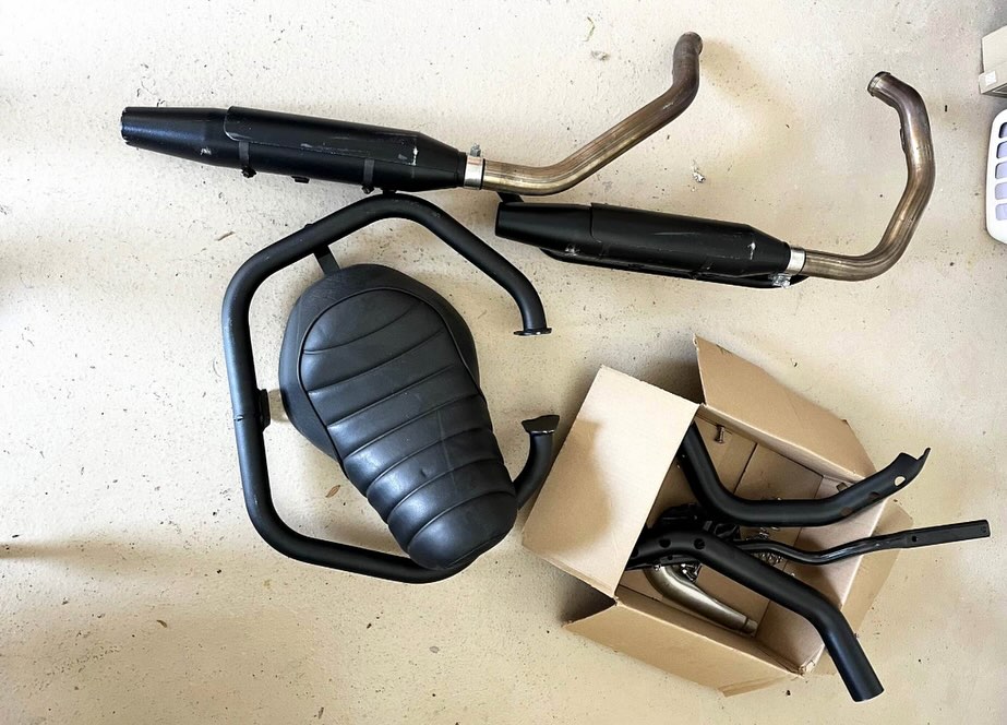 OEM Harley-Davidson Sportster Parts Bundle – Pipes, Crash Bar, Covers & Seat