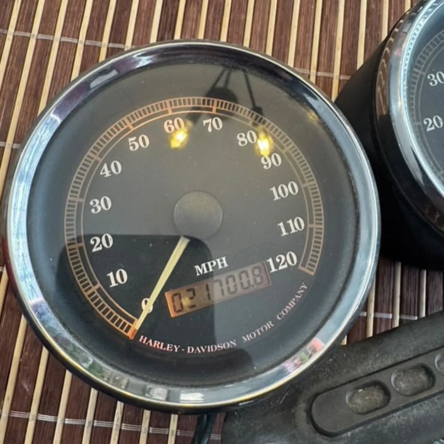 Harley Dual Gauge Setup – 21K Miles, No Cut Wires - Image 2