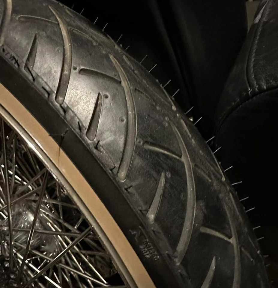 21” x 3.5” 80-Spoke Wheel with Whitewall Tire & Chrome Double Rotors – No ABS - Image 2