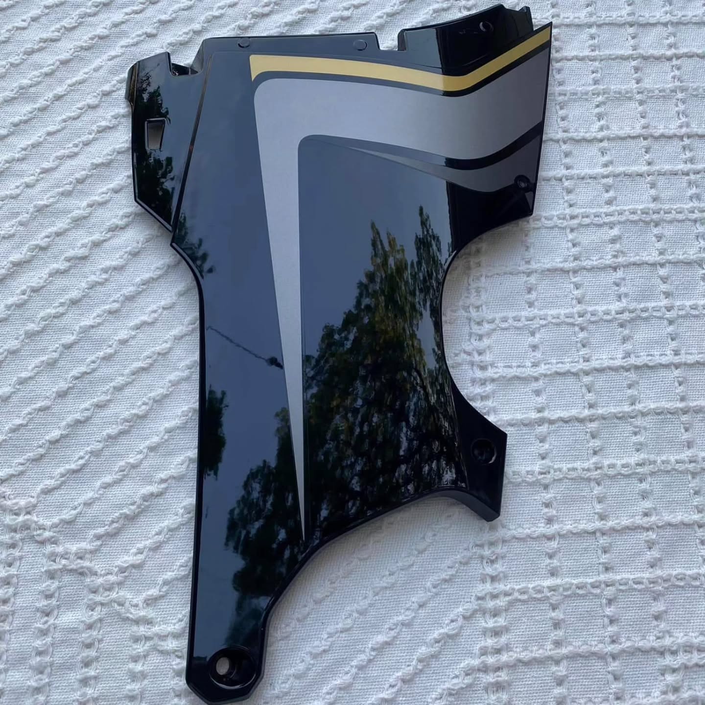 OEM 17-Piece Fairing Set for 2023 Kawasaki ZX-10R – Black & Gold - Image 3